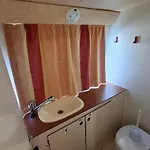 Bateau Unique A Chenille-change - Jusqu'a 9 Personnes - Api-1-46-27 船屋