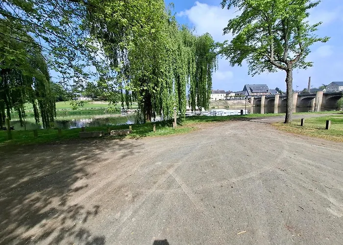 Bateau Unique A Chenille-change - Jusqu'a 9 Personnes - Api-1-46-27 Hotel na wodzie Châteauneuf-sur-Sarthe