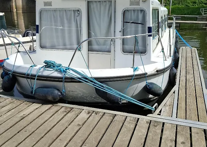 Bateau Unique A Chenille-change - Jusqu'a 9 Personnes - Api-1-46-27 Hotel na wodzie Châteauneuf-sur-Sarthe